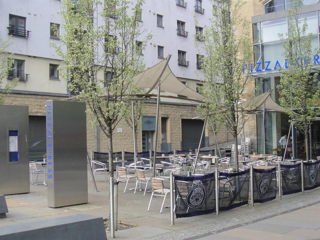 Alba Apartments- Gentle's Entry Appartement